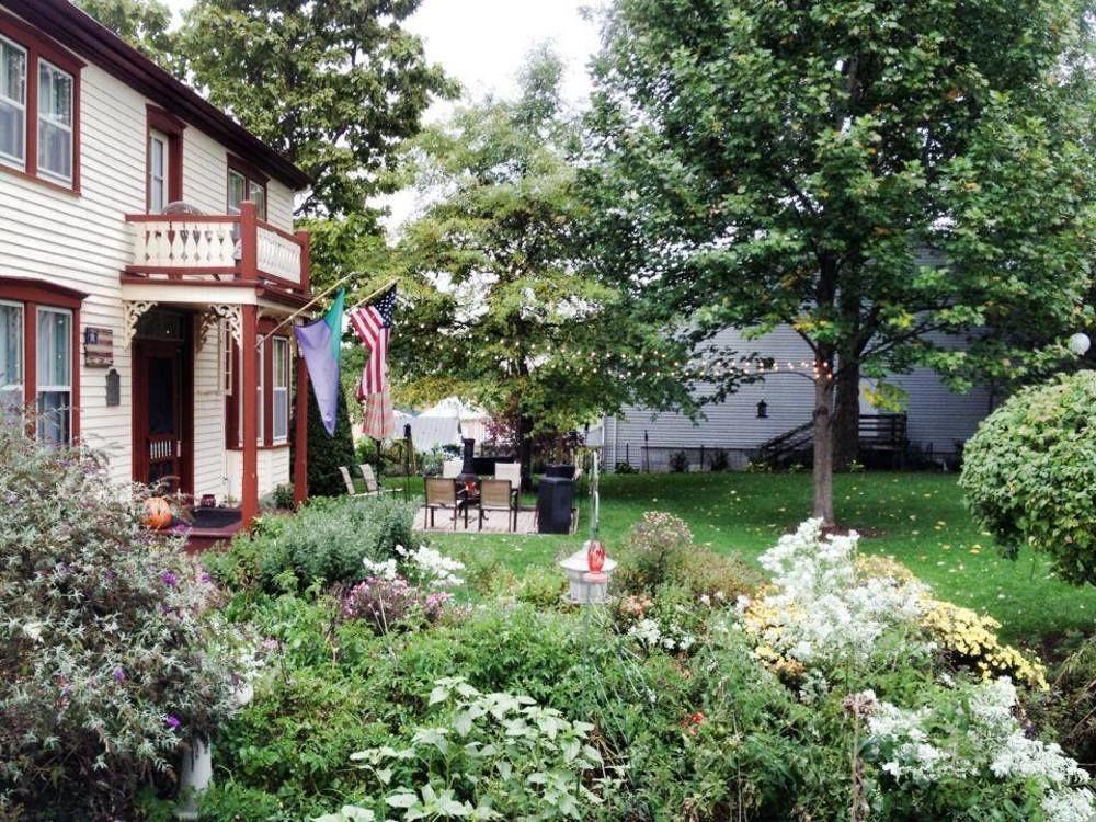 Captain Wohlt Inn Hermann Exterior foto