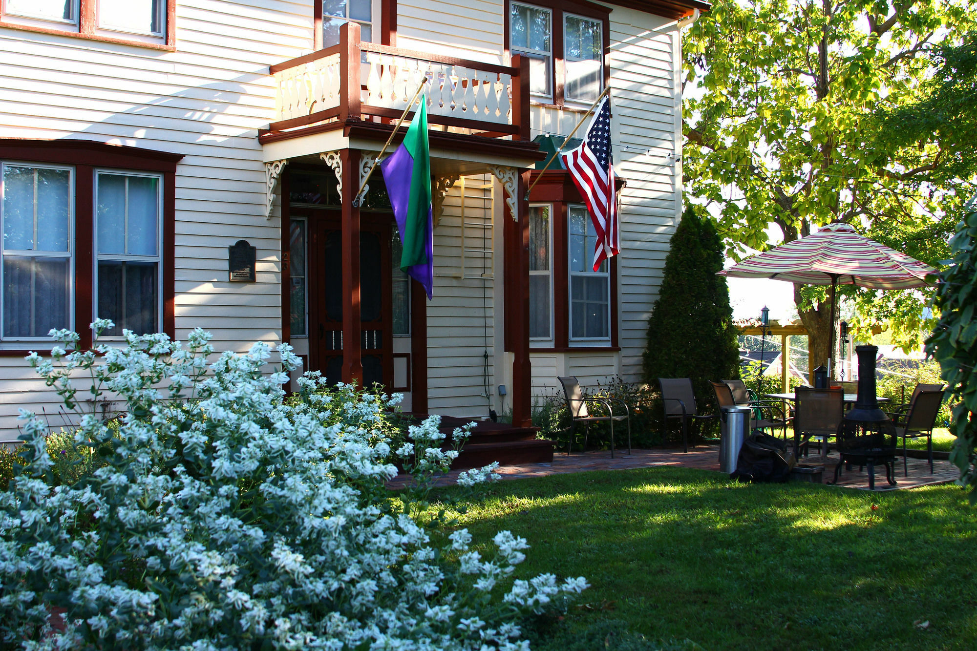 Captain Wohlt Inn Hermann Exterior foto